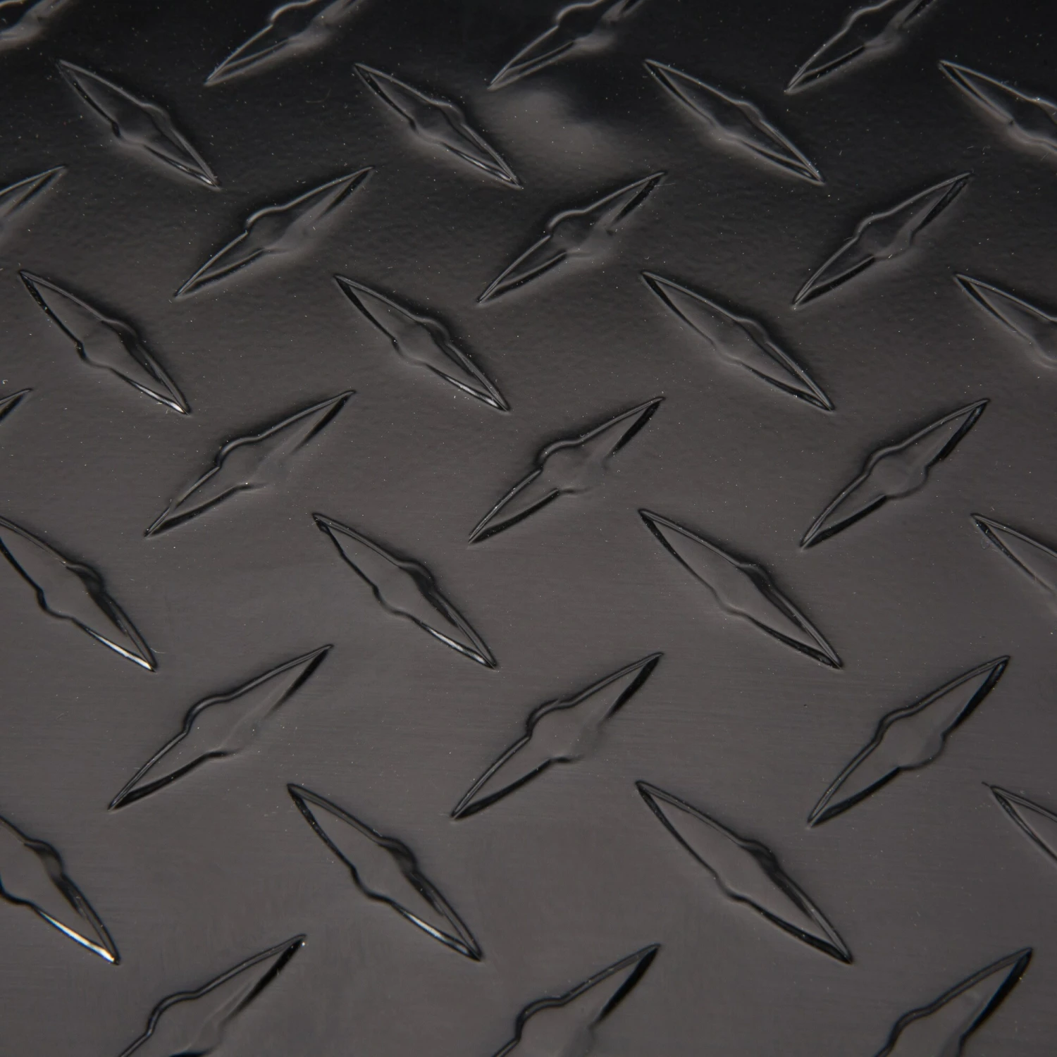 Kobalt Truck Tool Boxes 46.9-in x 15.8-in x 13-in Black Aluminum Crossover Truck Tool Box 5 Kobalt Truck Tool Boxes 46.9-in x 15.8-in x 13-in Black Aluminum Crossover Truck Tool Box - Image 5