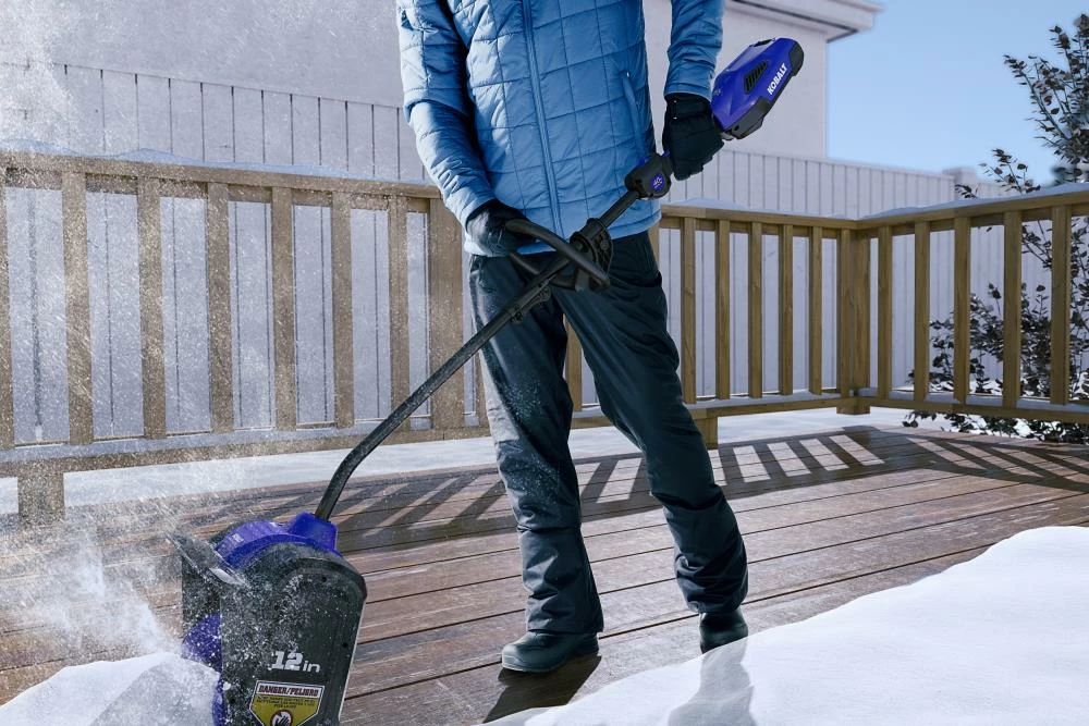 Kobalt Cordless Electric Snow Blowers 40-Volt Max 12-in Single-Stage Cordless Electric Snow Blower 2.5 Ah (Battery Included) 11 Kobalt Cordless Electric Snow Blowers 40-Volt Max 12-in Single-Stage Cordless Electric Snow Blower 2.5 Ah (Battery Included) - Image 11