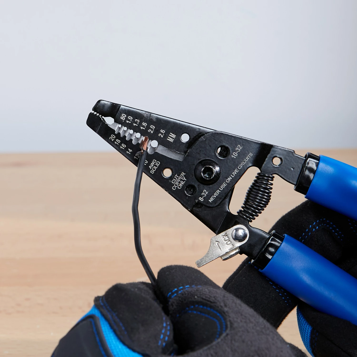 Kobalt Wire Strippers, Crimpers & Cutters Wire Strippers 5 Kobalt Wire Strippers, Crimpers & Cutters Wire Strippers - Image 5